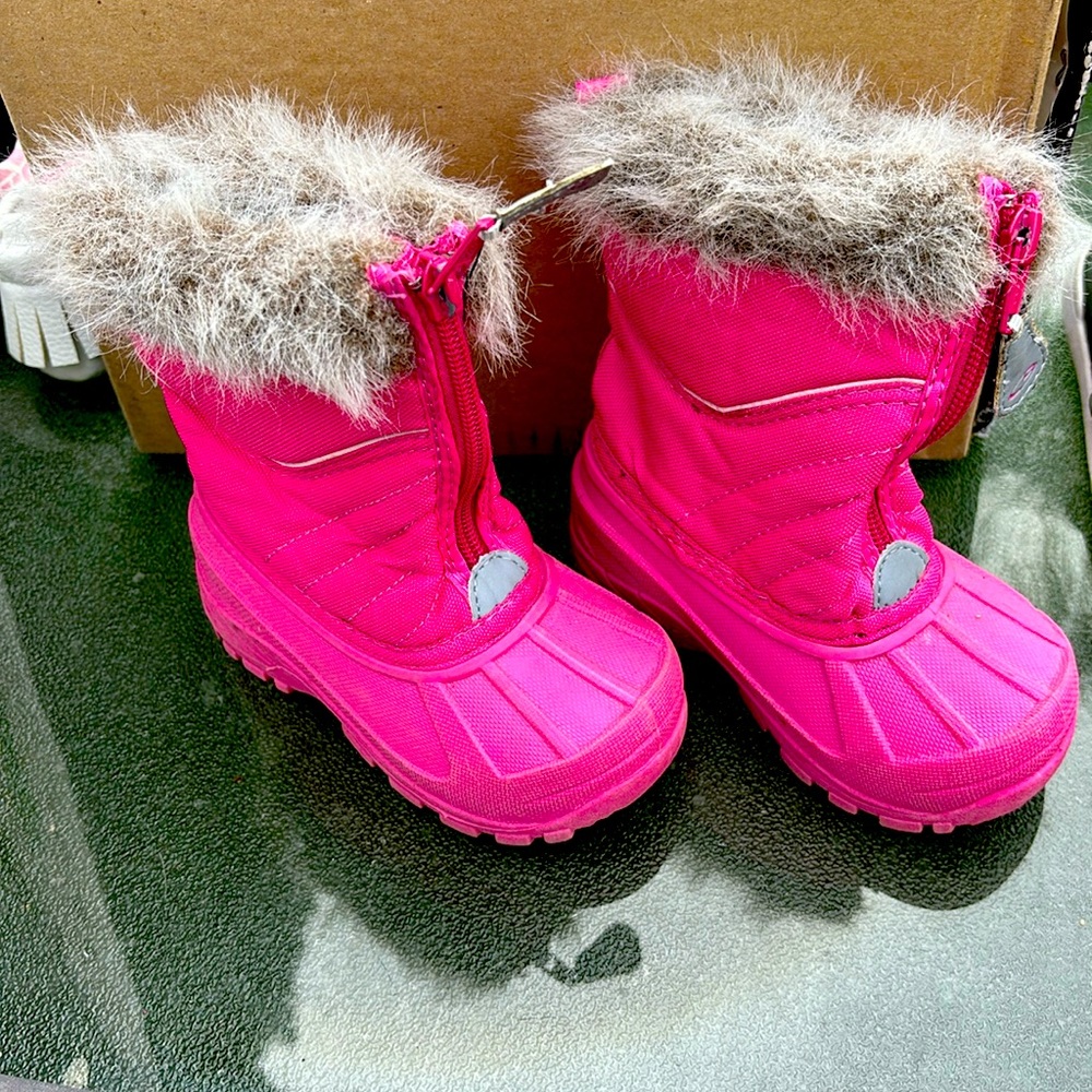 CG faux fur trimmed boots